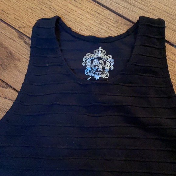 Crop top - Picture 2 of 3